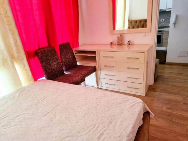 Tirane, jepet me qera apartament 1+1+BLK Kati 2, 52 m² 480 Euro (Rruga Tish Daija)