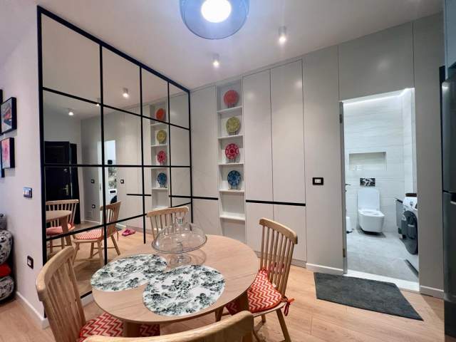Tirane, jepet me qera apartament 1+1 Kati 8, 57 m² 650 Euro (Xhamia Tabakeve)