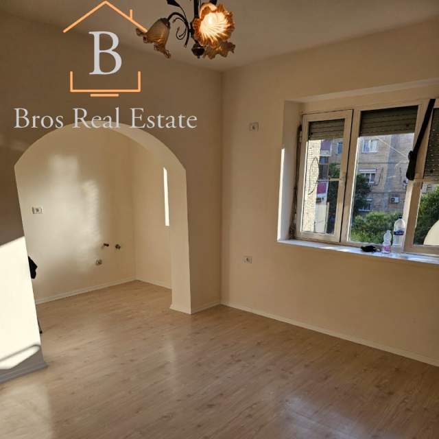Tirane, shitet apartament 1+1+BLK Kati 3, 48 m² 85.000 Euro (Rruga Haxhi Dalliu,Fakulteti Shkencave)