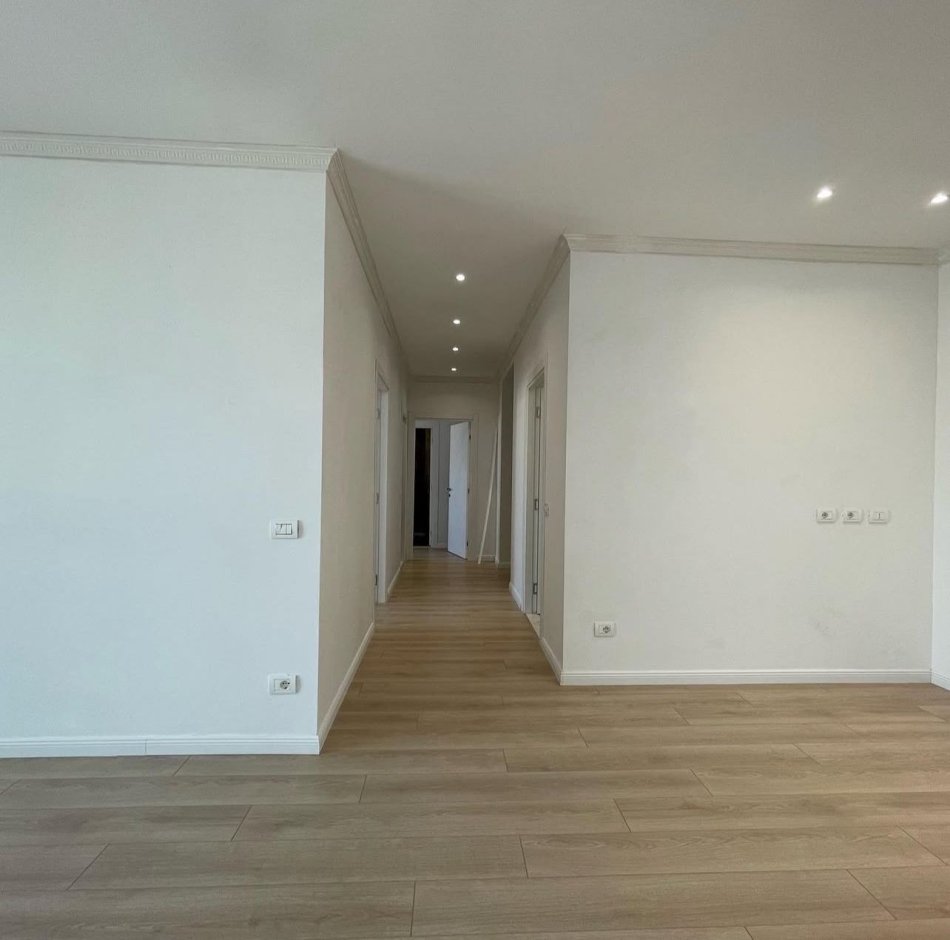 Tirane, jepet me qera zyre Kati 7, 110 m² 550 € (RRUGA TEODOR KEKO)