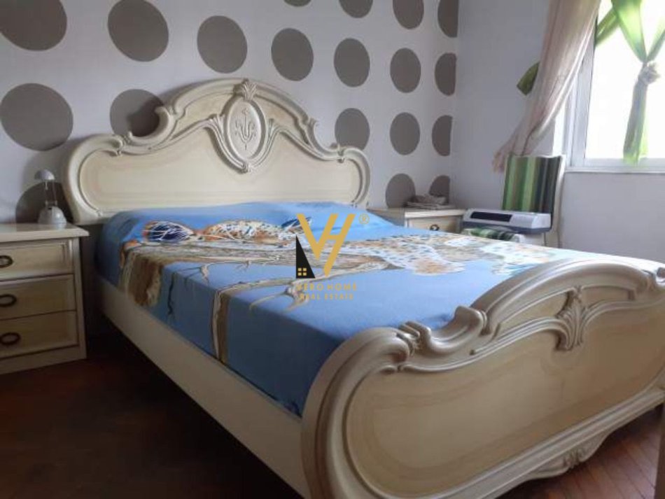 Tirane, shitet apartament 2+1+Ballkon Kati 4, 75 m² 184.000 € (QENDER)