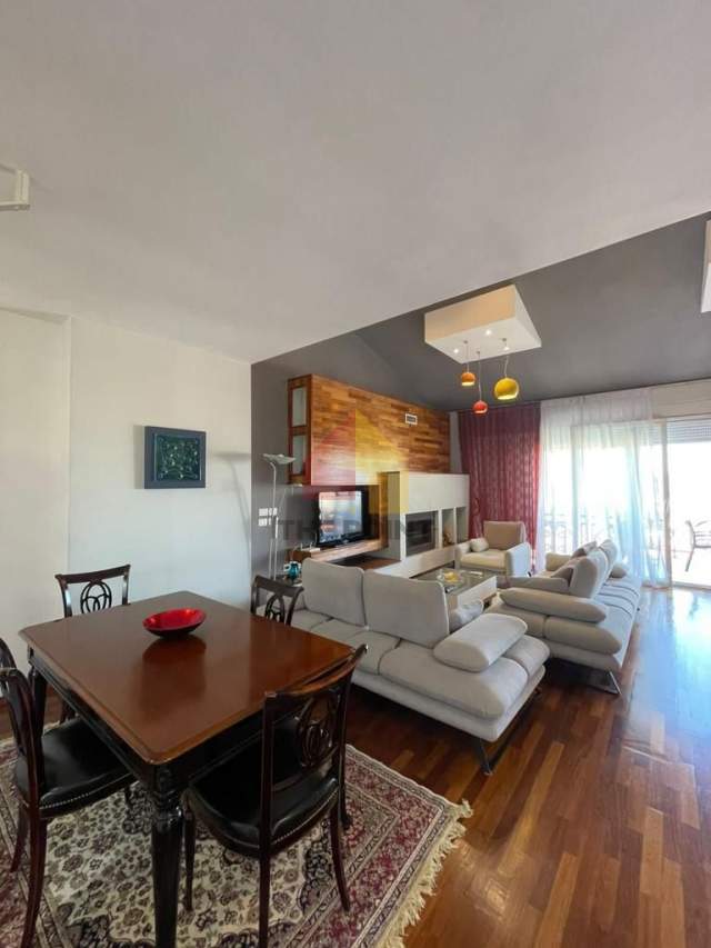 Tirane, jepet me qera apartament duplex Dublex Kati 2, 850 m² 850 Euro (Kodra e Diellit)
