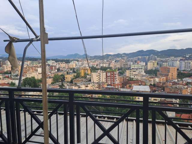 Tirane, jepet me qera apartament 2+1+A+BLK Kati 13, 90 m² 700 Euro