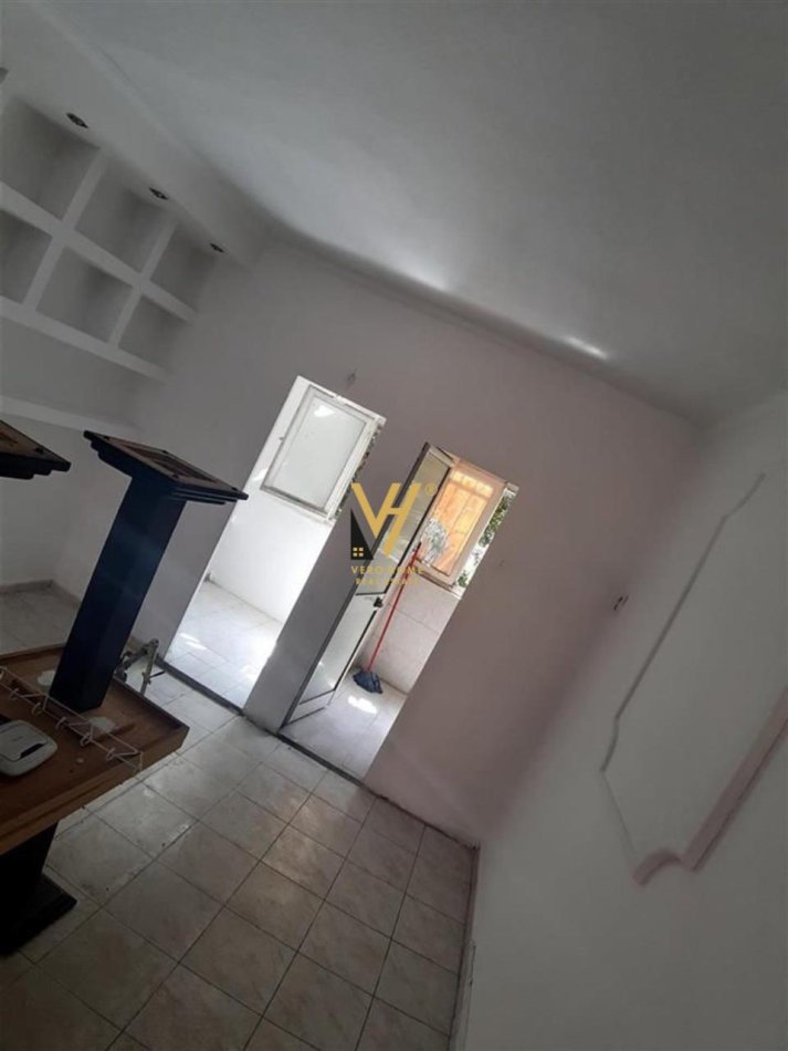 Tirane, shitet dyqan Kati 0, 33 m² 89.000 € (RRUGA TEFTA TASHKO)