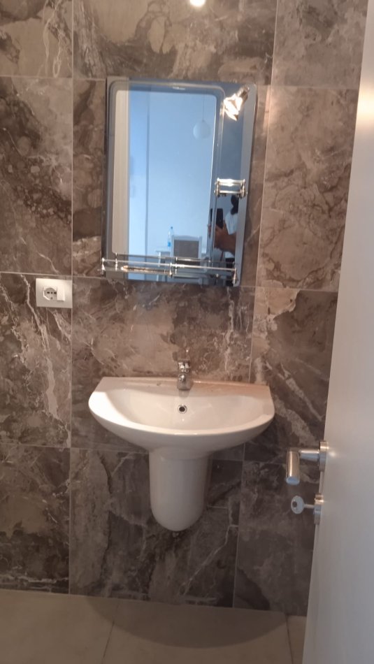 Shqiperi, jepet me qera apartament 1+1+Ballkon Kati 5, 65 m² 330 € (Univers City I sapomobiluar)