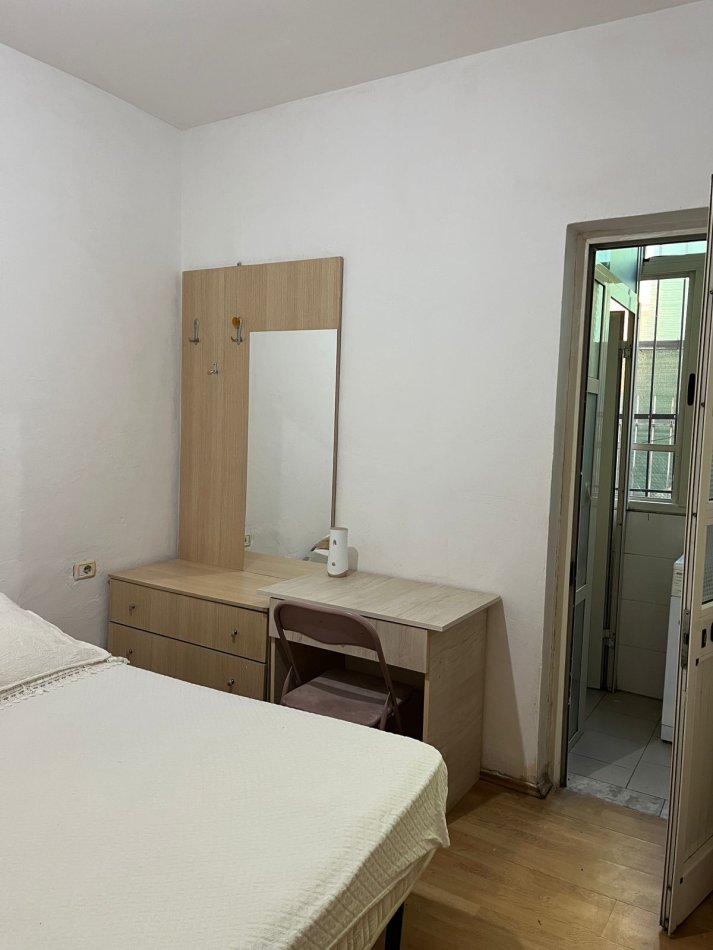 Tirane, jepet me qera apartament 1+1 Kati 2, 50 m² 400 € (QYTET STUDENTI)