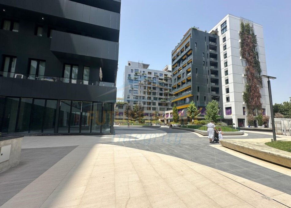 Tirane, jepet me qera ambjent biznesi Kati 4, 102 m² 3.000 € (Kompleksi Square 21)