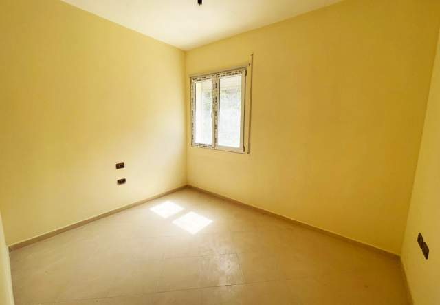 Vlore, shitet 96 m² 90.000 Euro