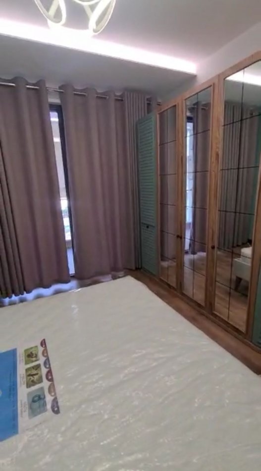 Tirane, jepet me qera apartament 1+1+Ballkon Kati 2, 65 m² 460 € (21 dhjetori , rruga ndre mjeda , Kompleksi Alba)