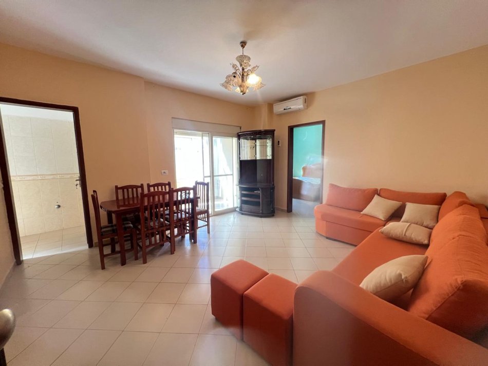 Durres, shitet apartament 1+1+Aneks+Ballkon Kati 3, 65 m² 78.000 € (Shkembi i kavajes)
