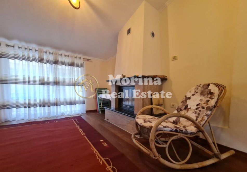 Tirane, jepet me qera apartament duplex 2+1 Kati 2, 126 m² 450 € (Mullet)