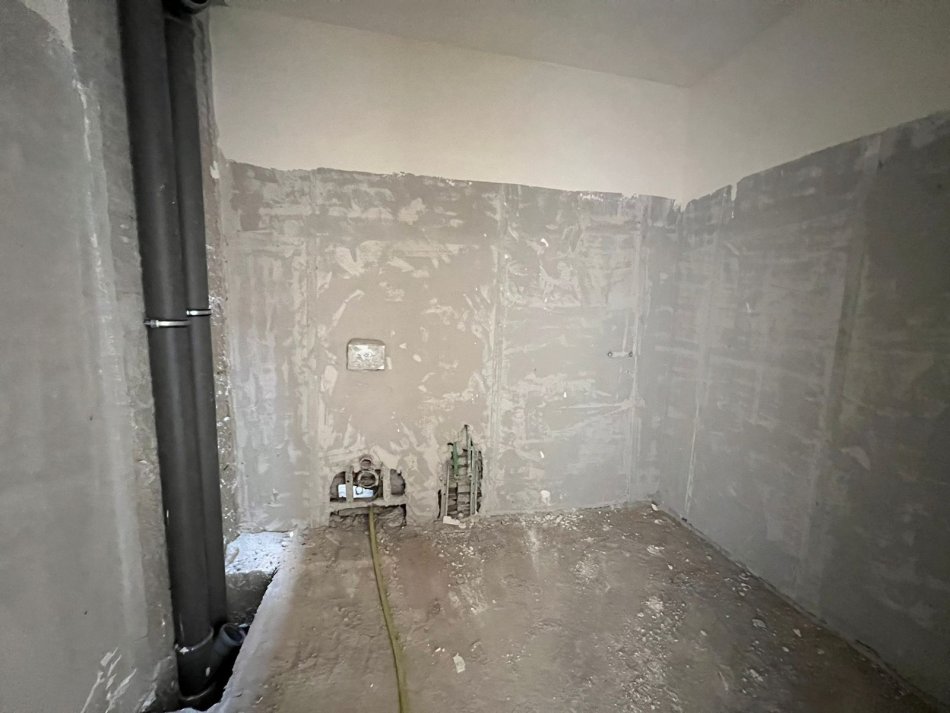 Tirane, shitet apartament 2+1, Kati 7, 105 m2 94,230 € (Qtu)
