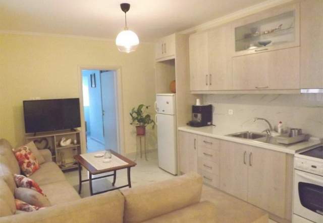 Shqiperi, jepet me qera apartament 450 Euro