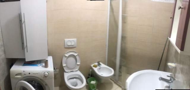 Tirane, jap me qera apartament 1+1 Kati 2, 80 m² 50.000 Leke (Selvia)