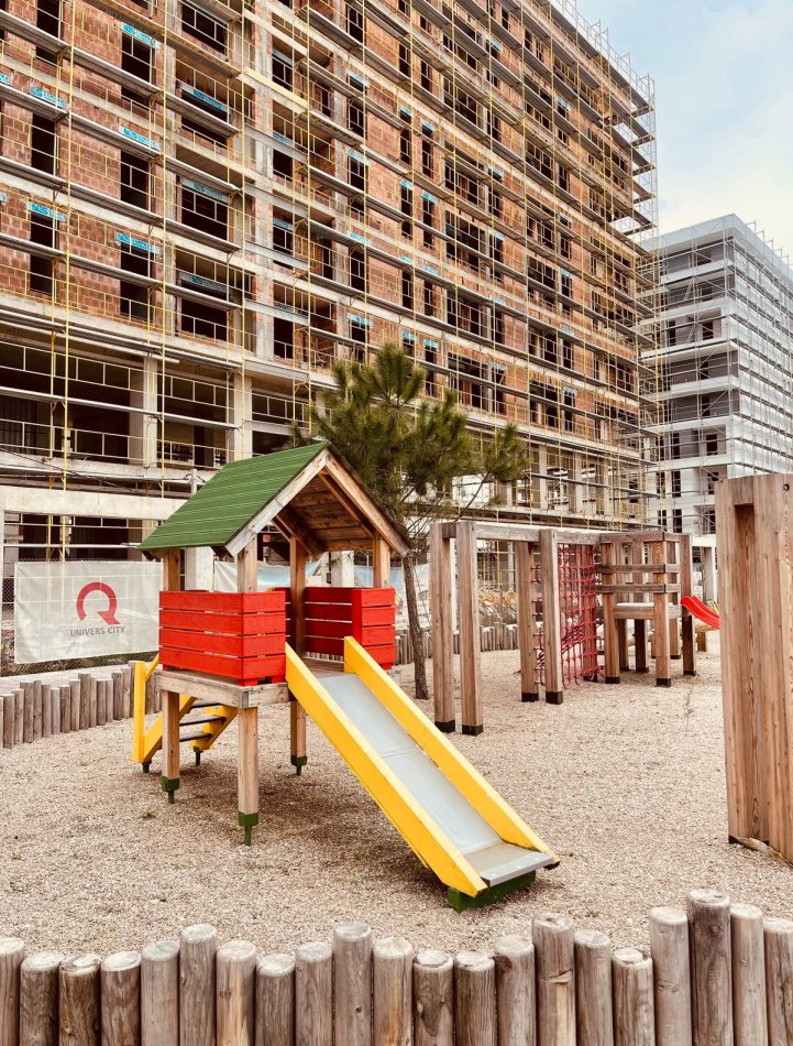 Tirane, shitet apartament 1+1+Ballkon Kati 4, 63 m² 66.000 € (Unives City)