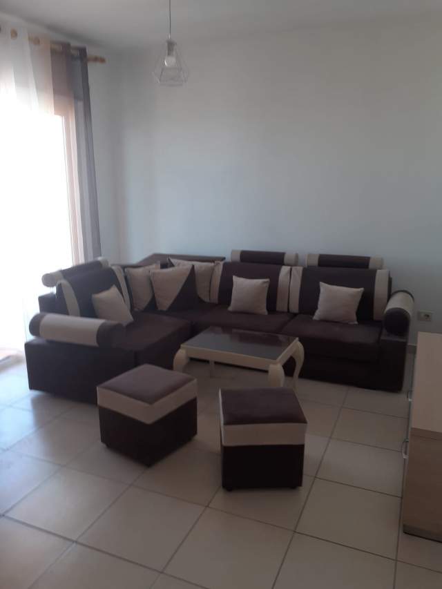 Tirane, jepet me qera apartament 1+1+BLK Kati 9, 66 m² 450 Euro (Rruga Kadri Kerciku)