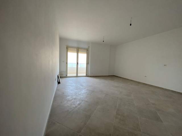 Vlore, shitet apartament 111 m² 233.100 Euro