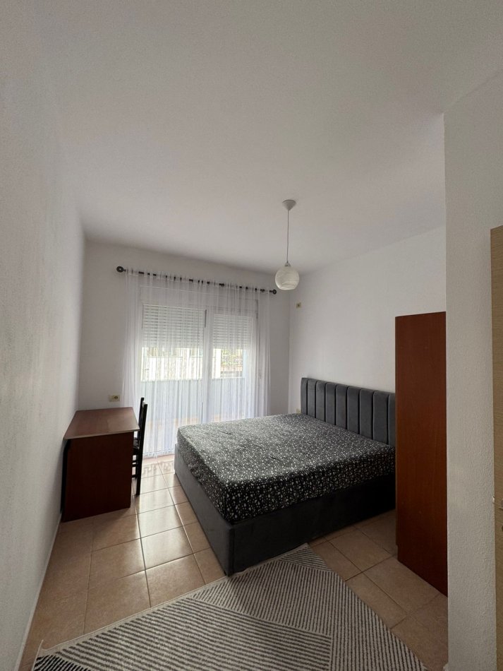 Tirane, jepet me qera 2+1 Kati 4, 100 m² 500 € (RRUGA TEODOR KEKO)