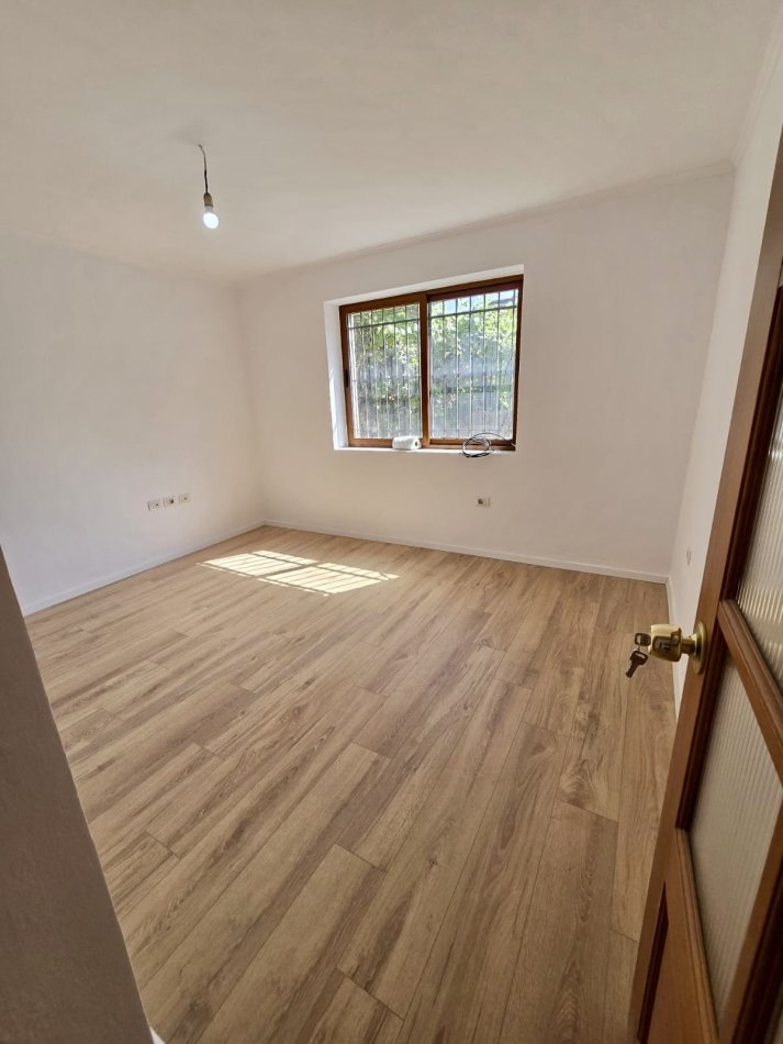 Tirane, shitet apartament 2+1+Aneks+Ballkon Kati 1, 81 m² 138.000 € (Ali Demi te Fushat)