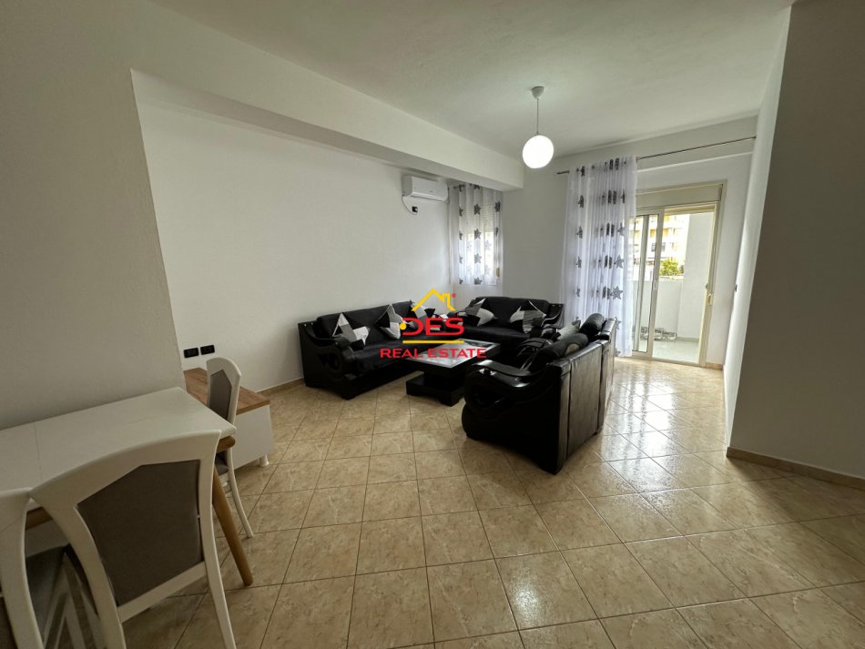 Vlore, jepet me qera apartament 2+1 Kati 2, 110 m² 400 € (Rruga Hasan Kushta)