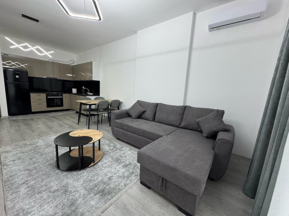 Tirane, jepet me qera apartament 1+1 Kati 2, 67 m² 300 € (paskuqan)