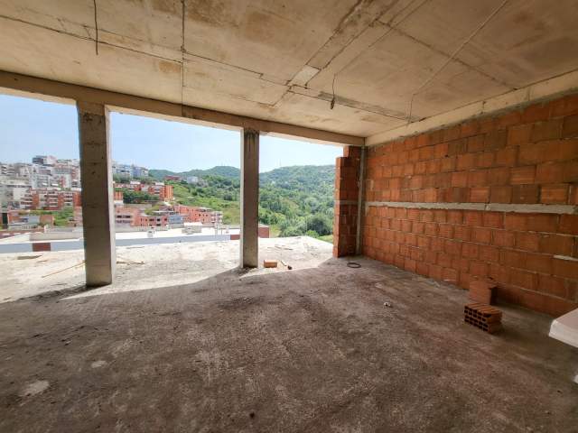 Tirane, shitet Penthouse 3+1+A+BLK Kati 5, 200 m² 252.000 Euro (Kodra Diellit 1)