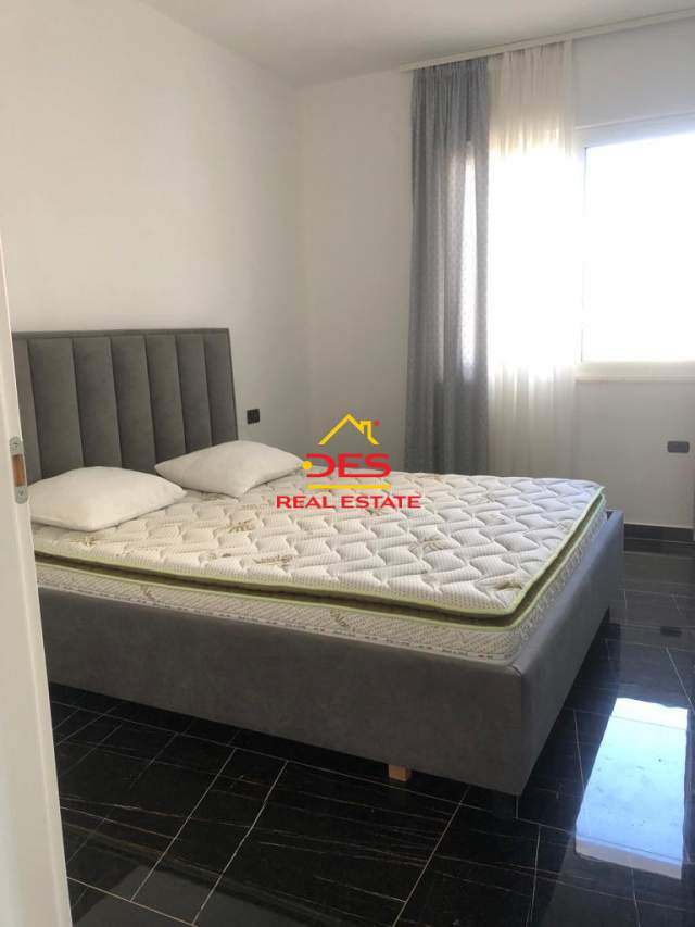 Vlore, shitet apartament 1+1+BLK Kati 1, 82 m² 1.550 Euro/m2 (Vlore,Radhime)