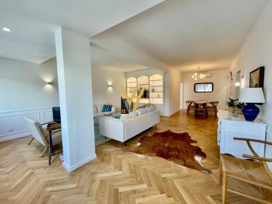 Tirane, shitet apartament 3+1+Ballkon Kati 4, 163 m² 252.000 € (KODRA E DIELLIT)
