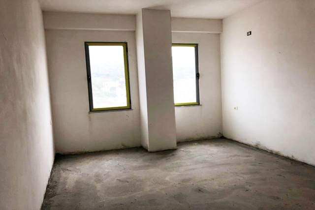 Lushnje, shitet 120 m² 48.000 Euro