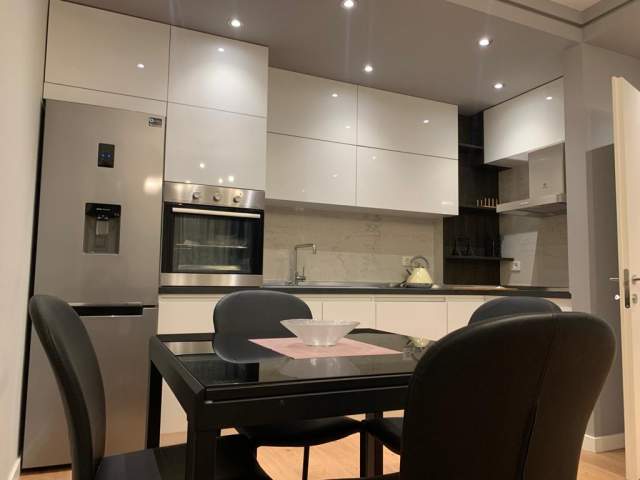 Tirane, jepet me qera apartament 2+1+BLK Kati 4, 99 m² 750 Euro (21 dhjetori)