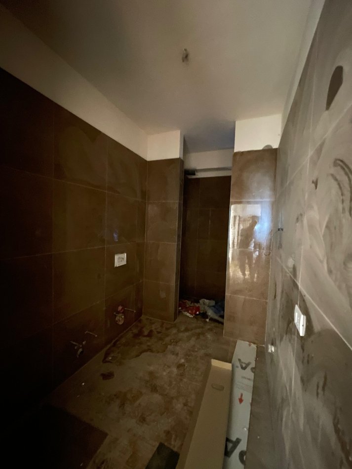 Tirane, shitet apartament 2+1 , 97 m² 122.000 € (Prane Vila L)
