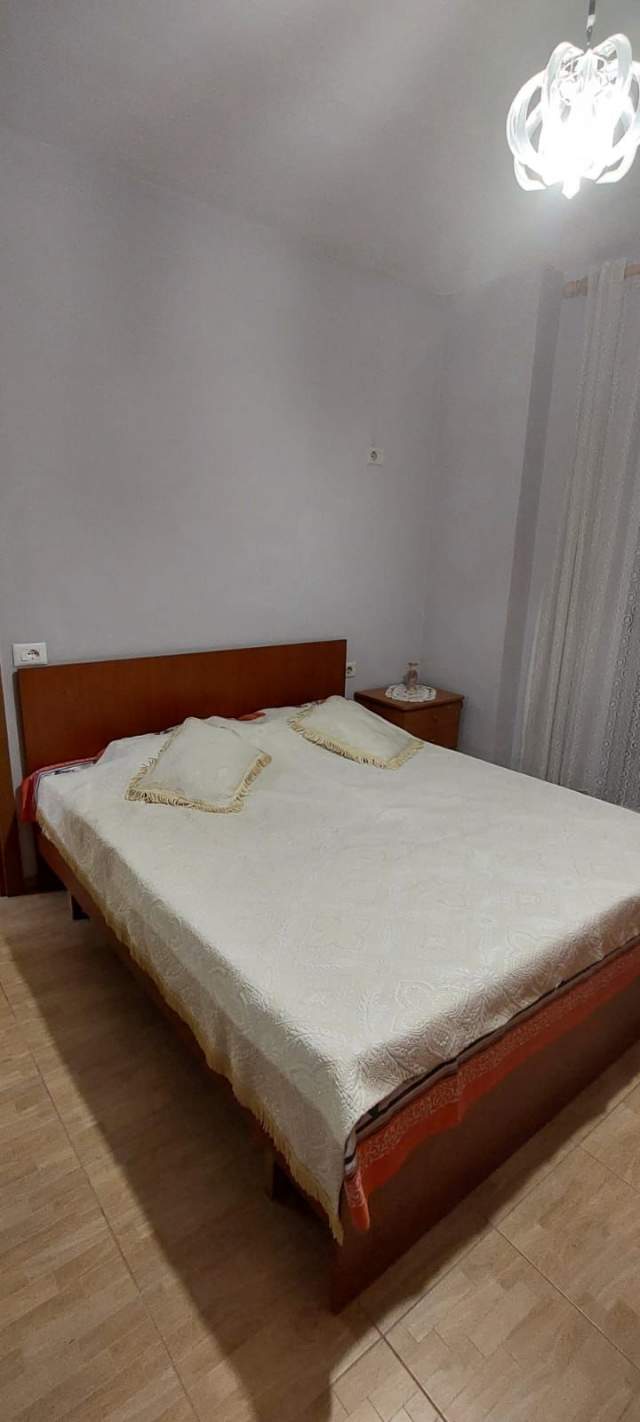 Tirane, jepet me qera apartament 3+1+BLK Kati 5, 95 m² 40.000 Leke (rruga Besim Alla)