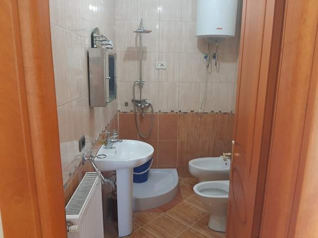 Tirane, shitet apartament 3+1+BLK Kati 8, 106 m² 135.000 Euro