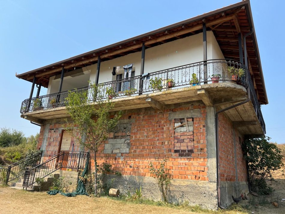 Kruje, shitet shtepi 4+1+Ballkon Kati 2, 84 m² 80.000 € (Borizane, Kruje)