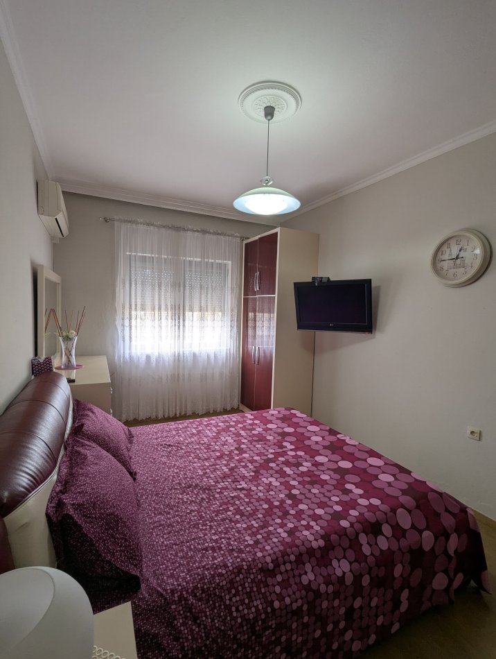 Tirane, jepet me qera apartament 2+1+Ballkon Kati 5, 97 m² 550 € (Don Bosko)