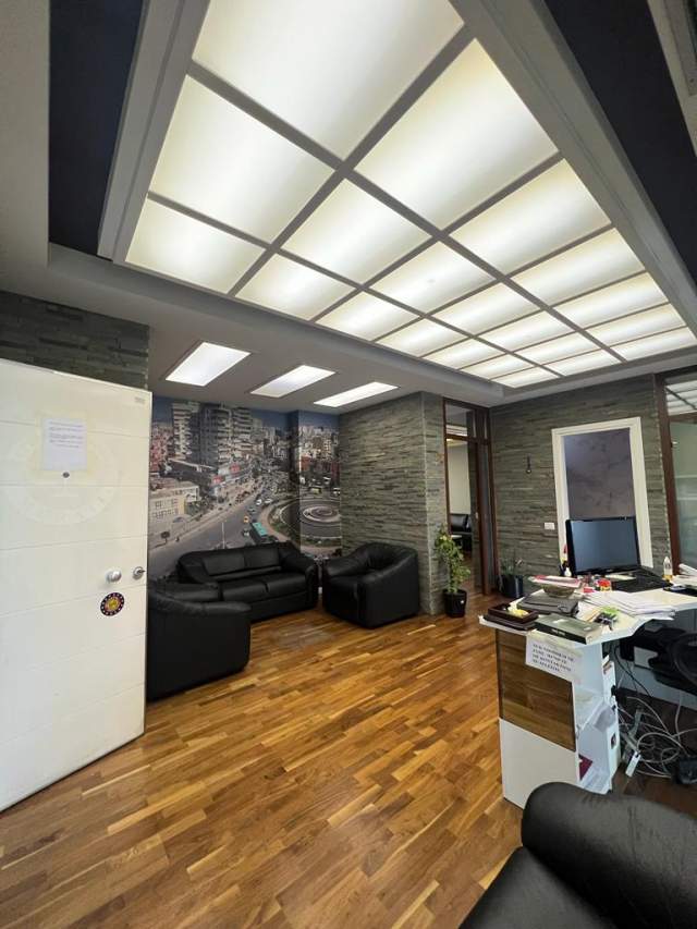 Tirane, jepet me qera apartament Kati 5, 140 m² 1.500 Euro (Dritan Hoxha)