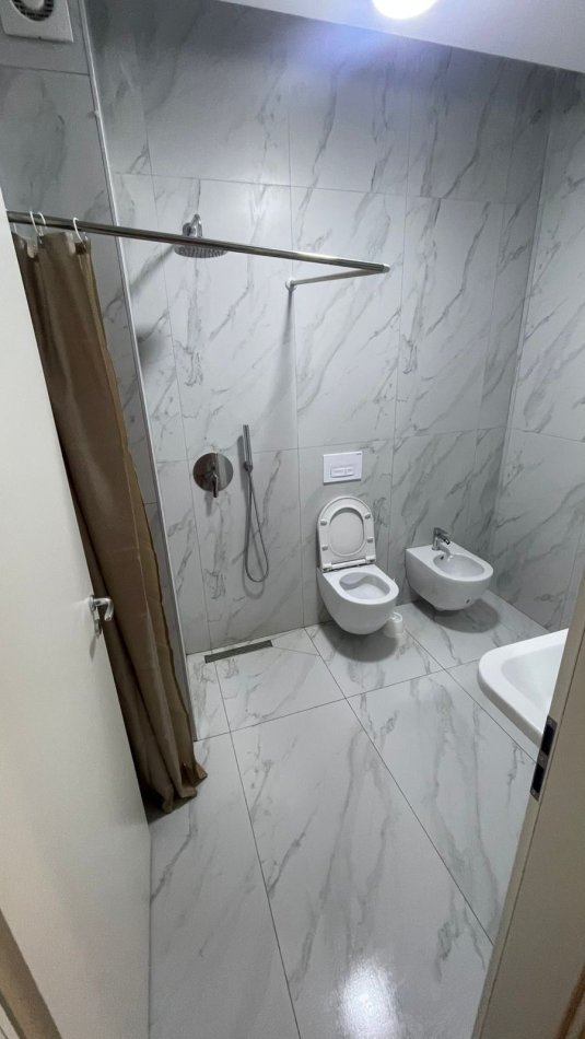 Tirane, shitet apartament 2+1+Ballkon Kati 3, 74 m² 125.800 € 