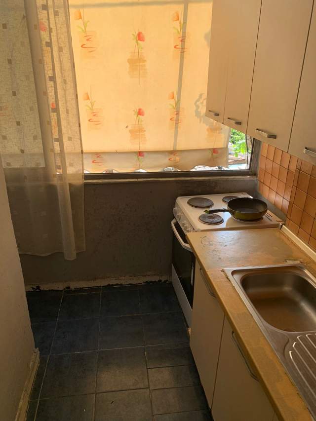 Tirane, jepet me qera apartament 1+1 Kati 2, 60 m² 30.000 Leke (Brryli)
