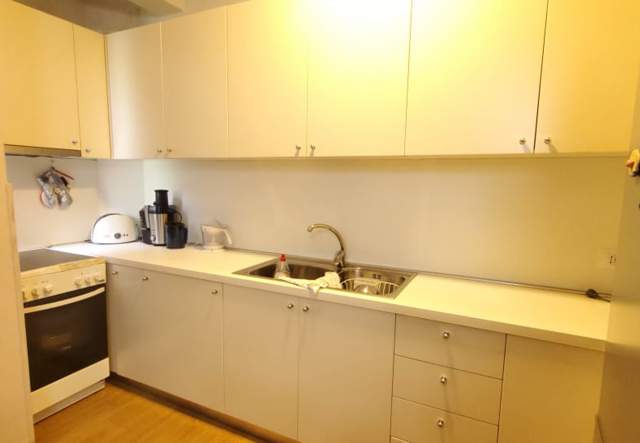 Tirane, shitet apartament 130 m² 195.000 Euro