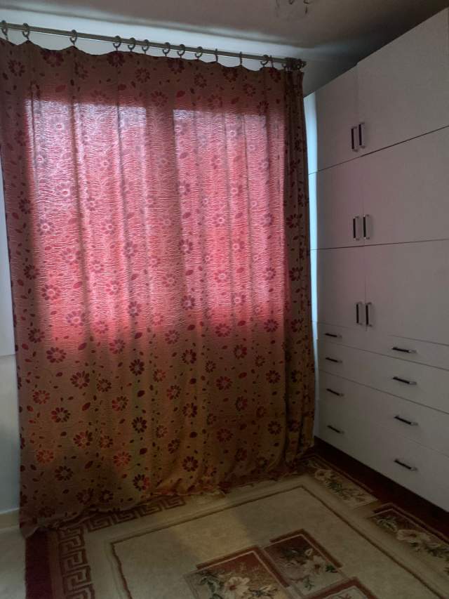 Tirane, jepet me qera apartament 1+1 Kati 12, 70 m² 400 Euro (Ish Ekspozita)
