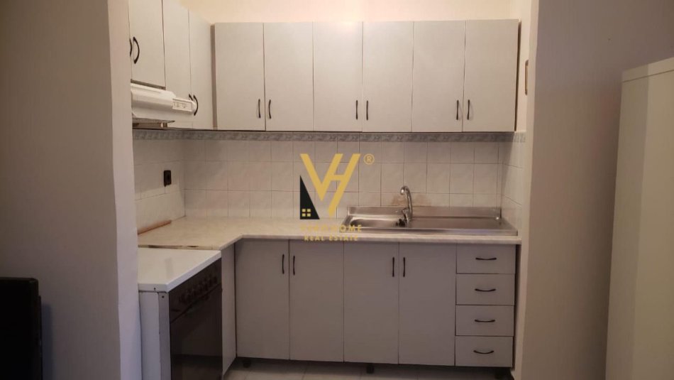 Tirane, shitet apartament 2+1+Ballkon Kati 5, 75 m² 91.000 € (ALLIAS)