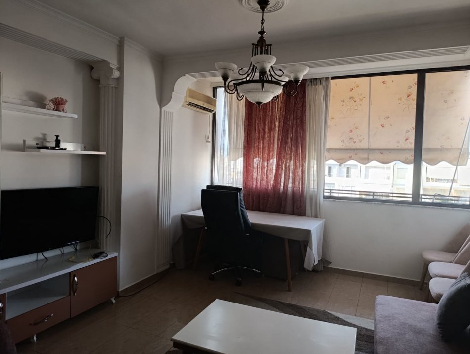 Tirane, jepet me qera apartament 2+1+Aneks Kati 8, 100 m² 600 € (Rruga Kavajes,prane Proper Pizza)
