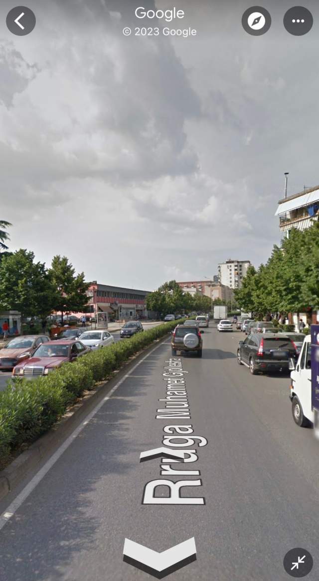 Tirane, shes dyqan Kati 0, 80 m² 650.000 Euro (Muhamet Gjollesha)