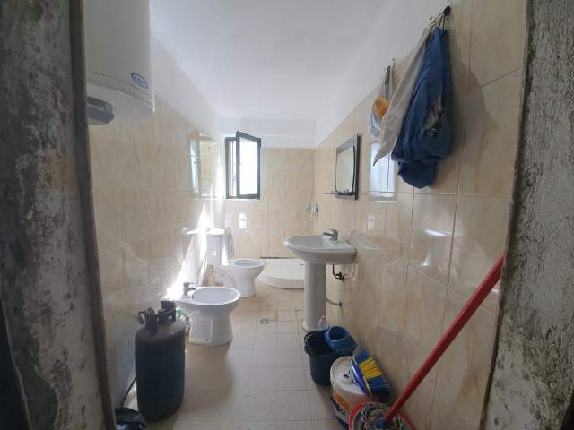 Mali Robit, shitet apartament 1+1+BLK Kati 0, 59 m² 39.000 Euro