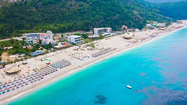 Dhermi, shitet hotel Kati 3, 700 m² 1.600.000 Euro