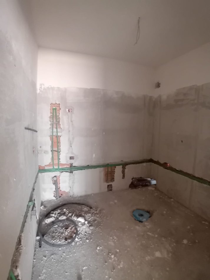 Tirane, shitet apartament 2+1+Ballkon Kati 4, 124 m² 190.000 € (Kujtim Laro)