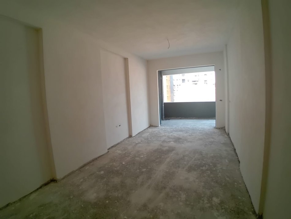 Tirane, shitet apartament 2+1+Ballkon Kati 4, 124 m² 190.000 € (Kujtim Laro)