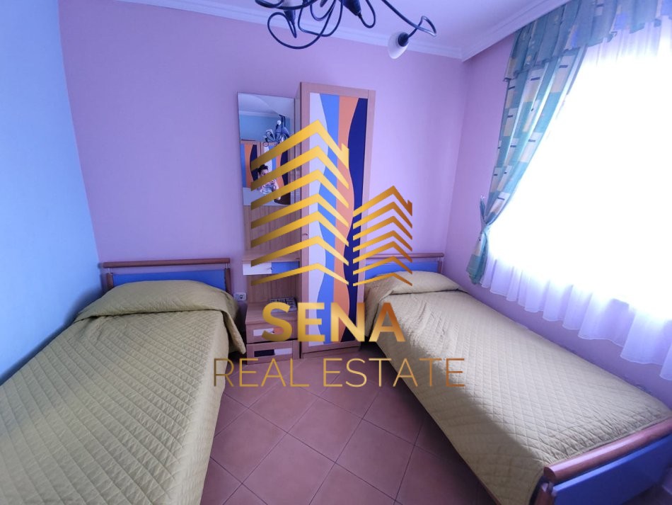 Tirane, jepet me qera apartament 2+1 Kati 8, 125 m² 600 € (Bulevardi Gjergj Fishta)