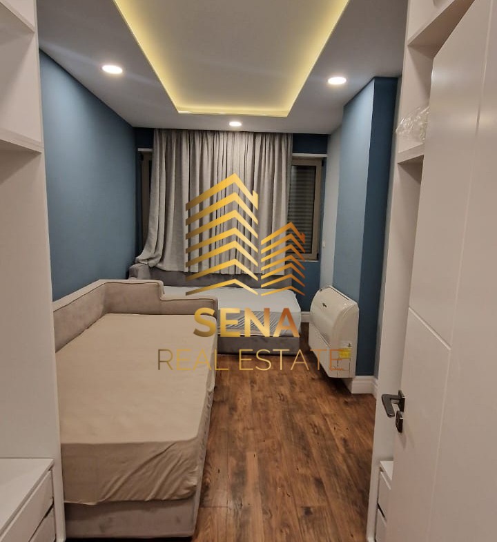 Tirane, jepet me qera apartament 2+1 Kati 5, 95 m² 450 € (Rruga Besim Alla)