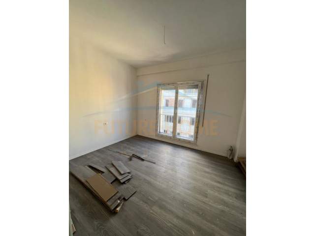 Tirane, shes apartament 2+1+BLK Kati 4, 105 m² 156.000 Euro (Selvia)